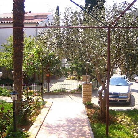 סבטי פיליפ אי ג'קוב Apartments Renato מראה חיצוני תמונה