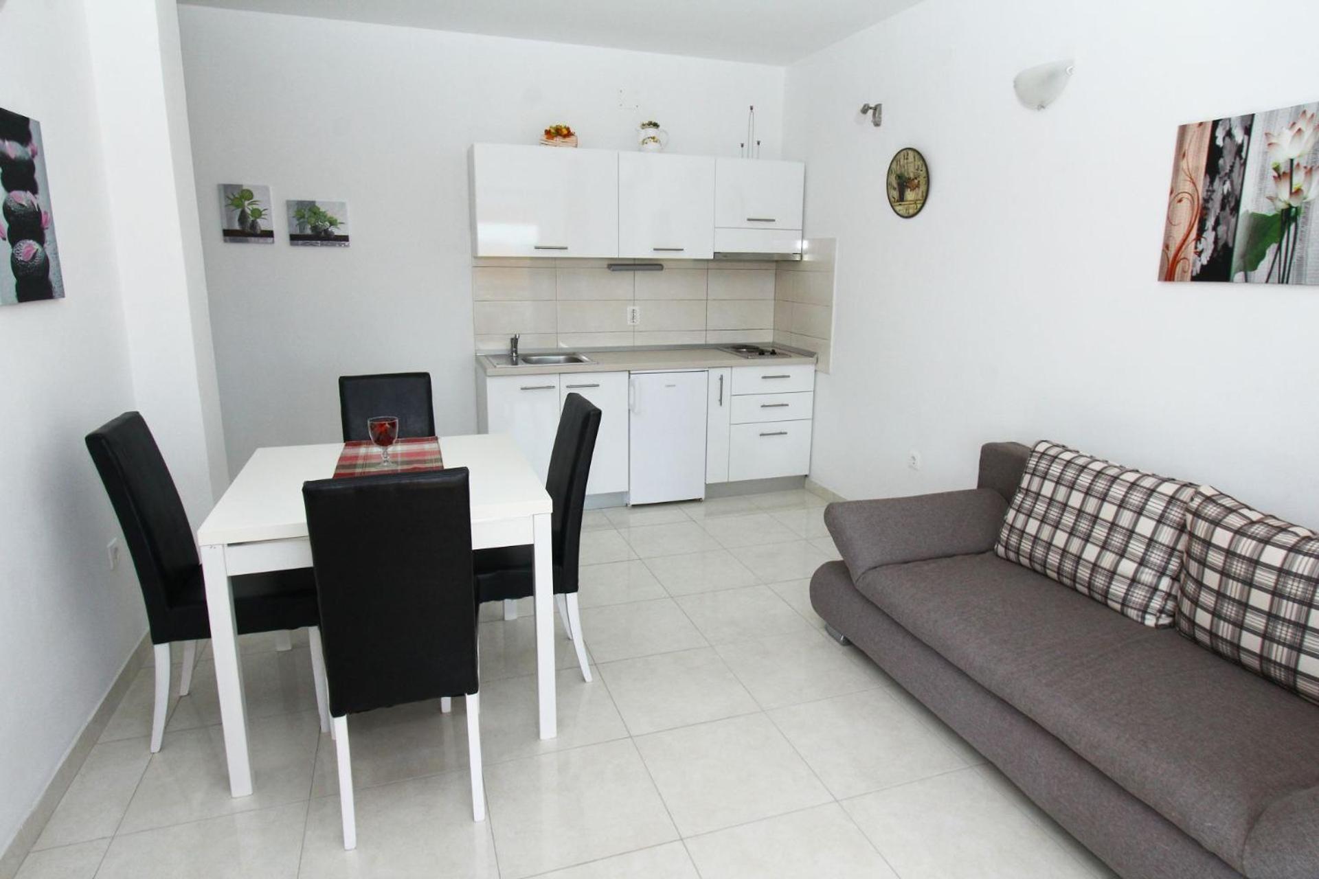 סבטי פיליפ אי ג'קוב Apartments Renato מראה חיצוני תמונה