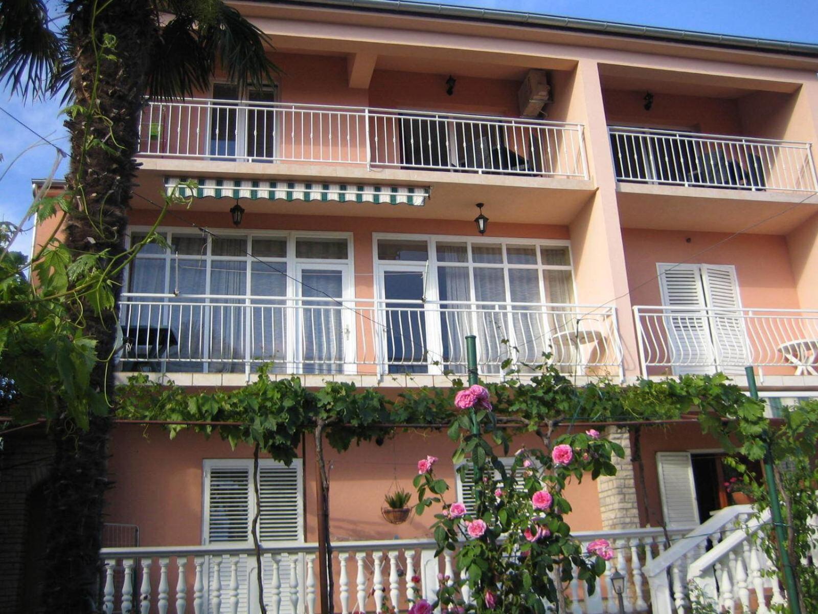 סבטי פיליפ אי ג'קוב Apartments Renato מראה חיצוני תמונה