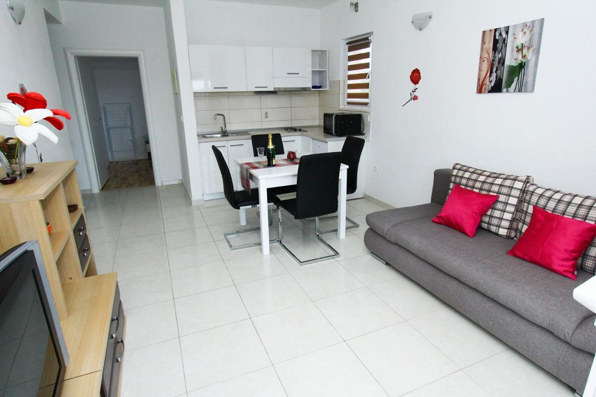 סבטי פיליפ אי ג'קוב Apartments Renato מראה חיצוני תמונה